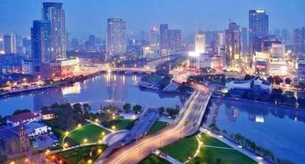 浙江經濟四強城，豪車密度冠全國，義烏攝影見證繁榮