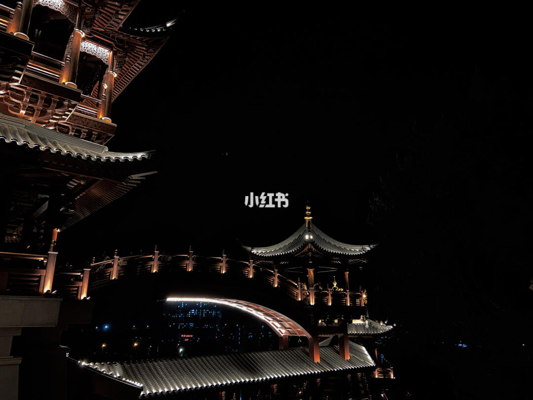 義烏雞鳴閣 夜色中的攝影勝地